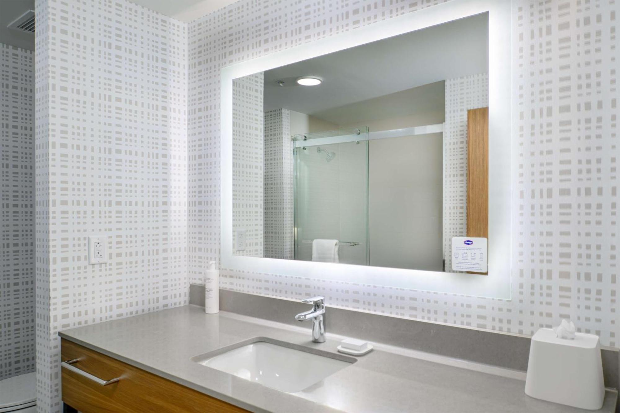 Hampton Inn By Hilton St Louis Airport Woodson Terrace Extérieur photo